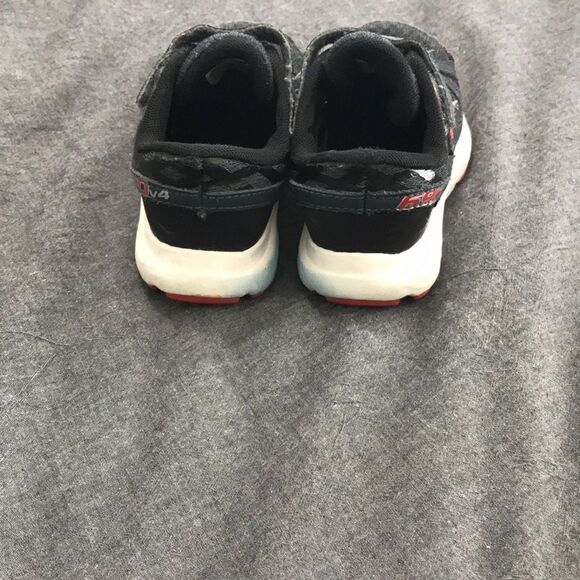 Toddler new balance sneakers - Picture 3 of 4